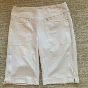 Tail Women’s Golf Shorts Bermuda Length Sz 8